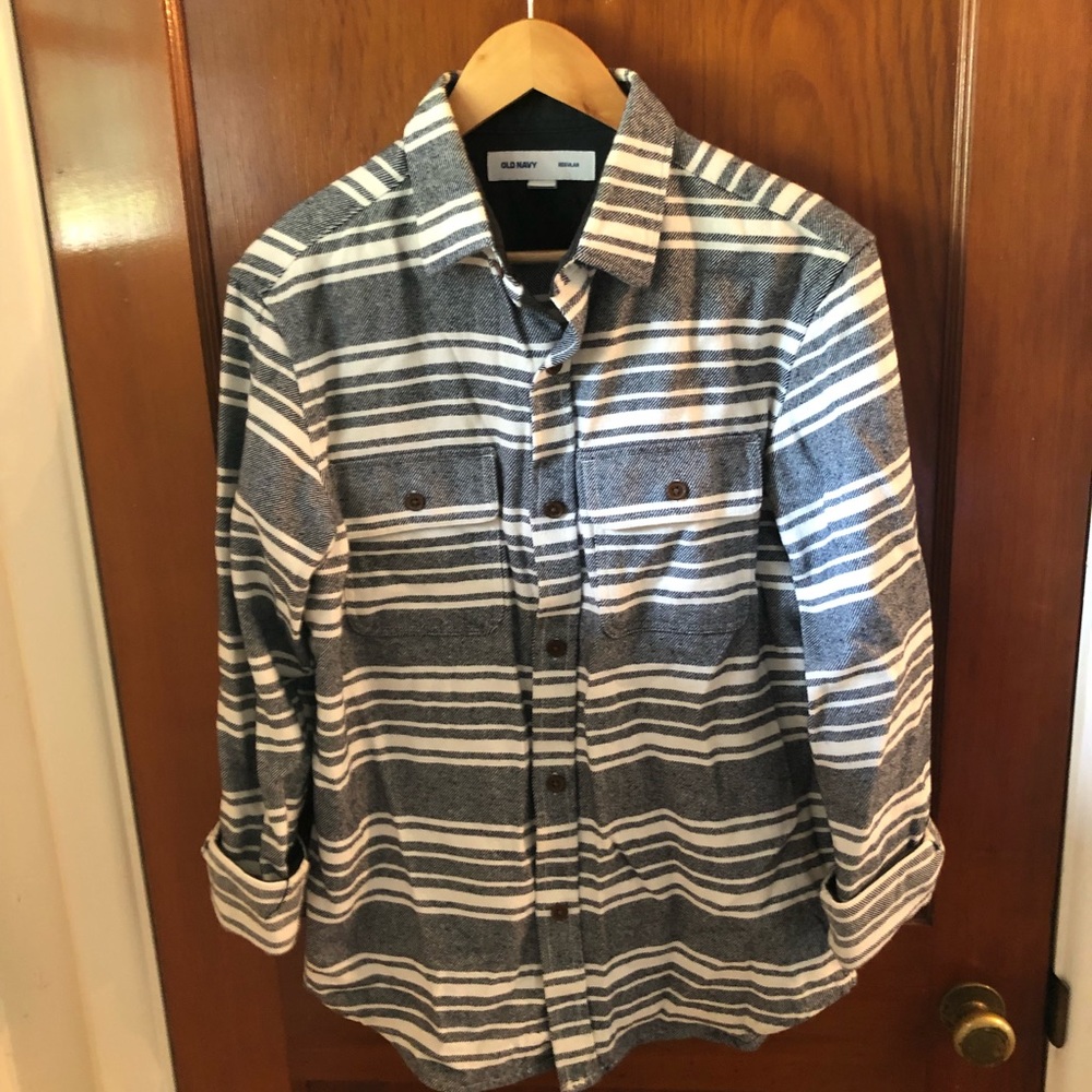 Mens Old Navy small heavy duty striped button down. Great condition.